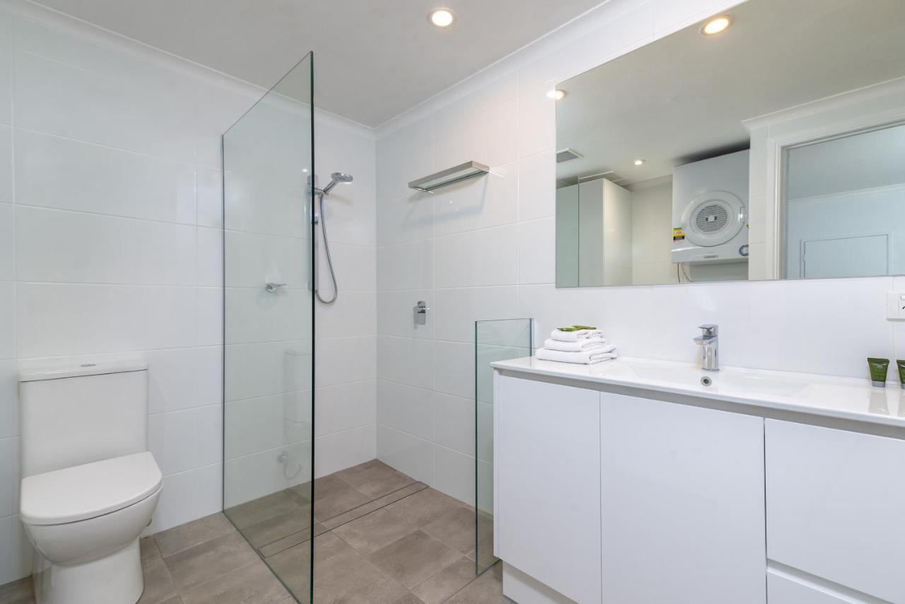 Seascape Holidays - Coral Apartments 포트 더글라스 외부 사진