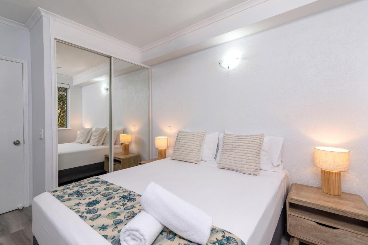 Seascape Holidays - Coral Apartments 포트 더글라스 외부 사진