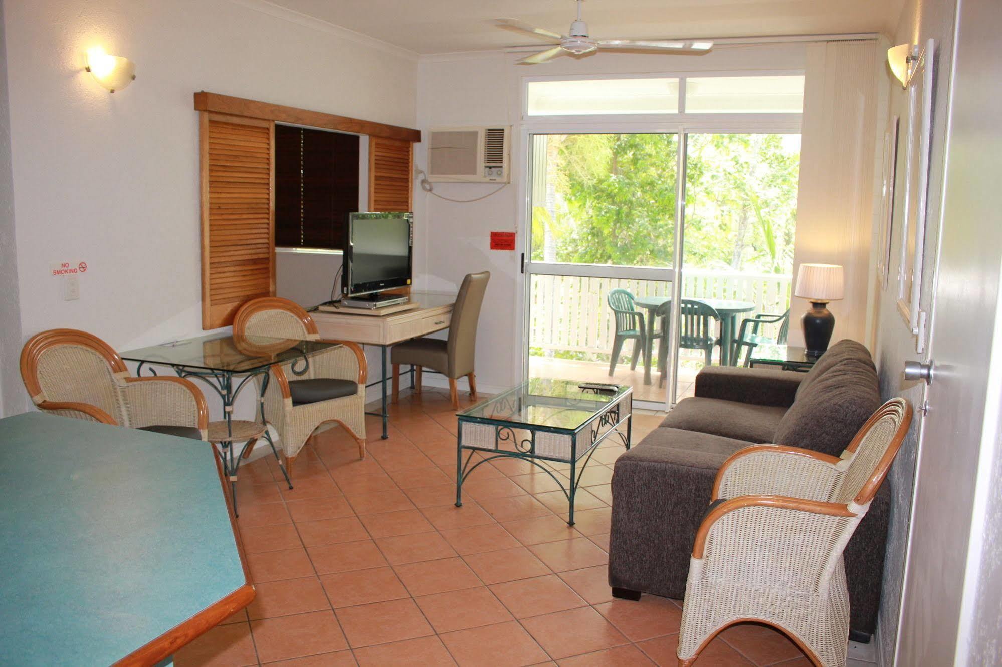 Seascape Holidays - Coral Apartments 포트 더글라스 외부 사진