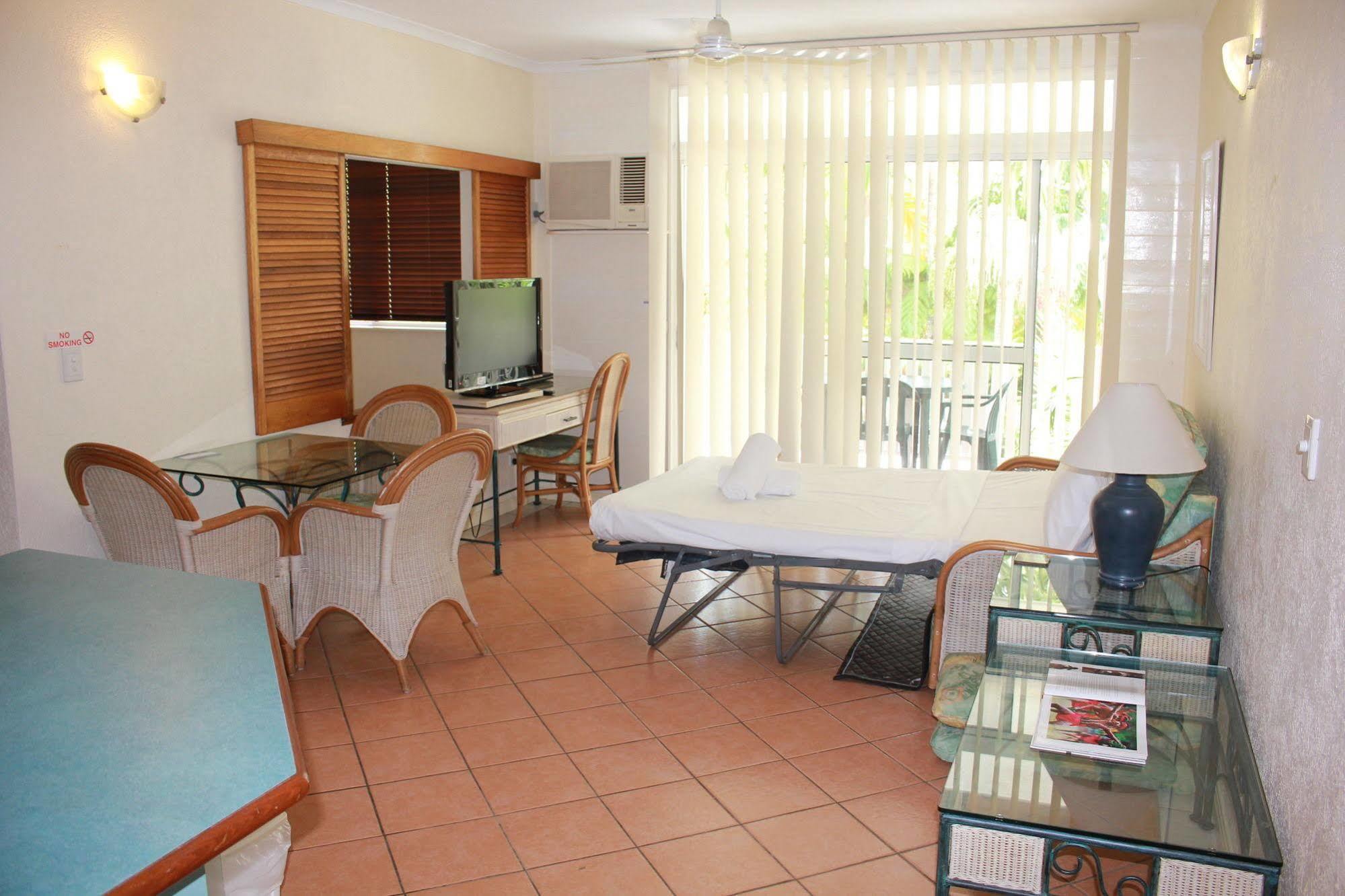 Seascape Holidays - Coral Apartments 포트 더글라스 외부 사진